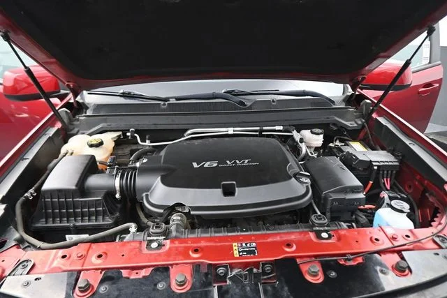 Used 2021 Red Chevrolet ZR2 image 12