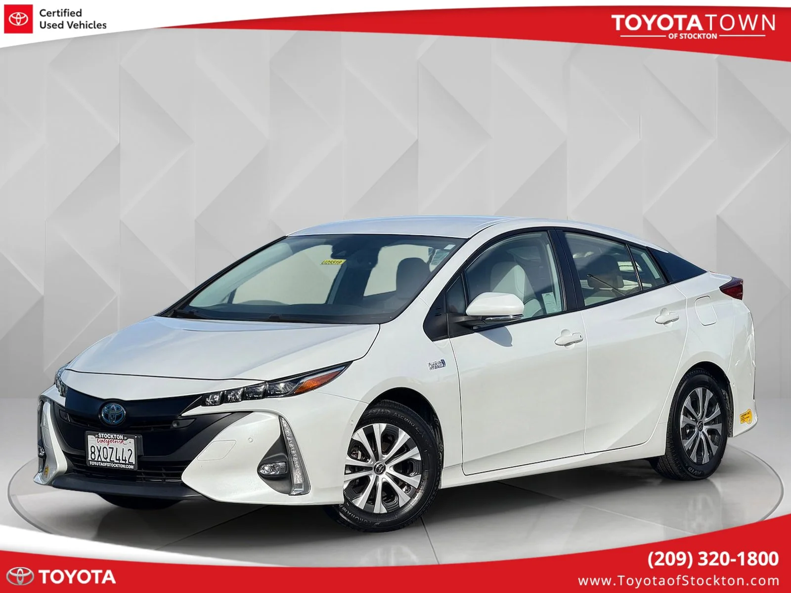 2021 Toyota Prius Prime Limited's photo