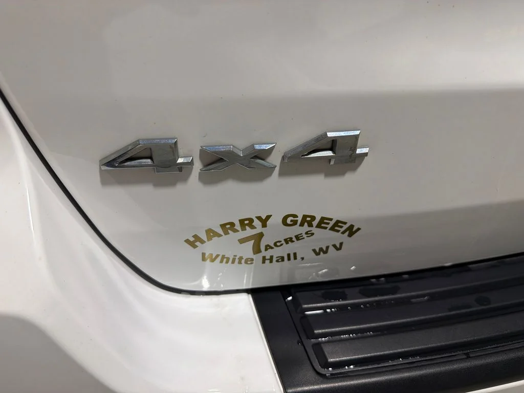 Used 2015 Bright White Clearcoat Jeep Laredo image 9
