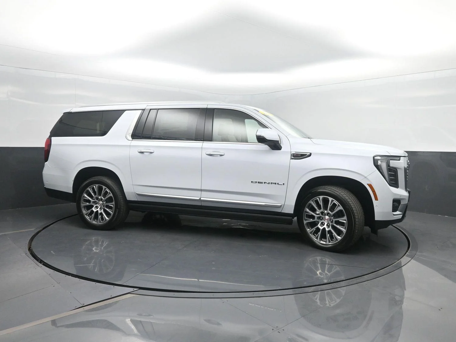 New 2026 Glacier White Tricoat GMC Denali image 3