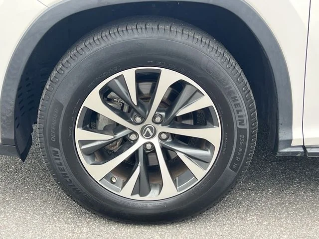 Used 2021 White Lexus 350 image 41