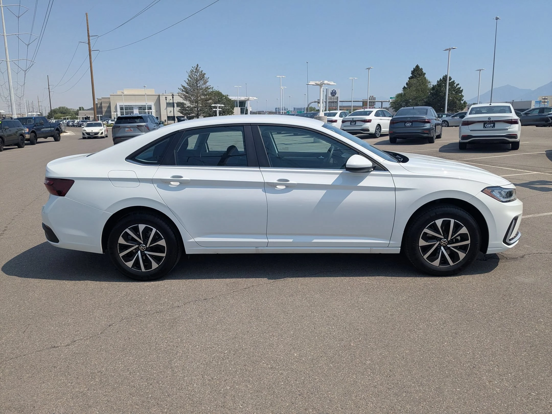 3VW5W7BU1TM002335