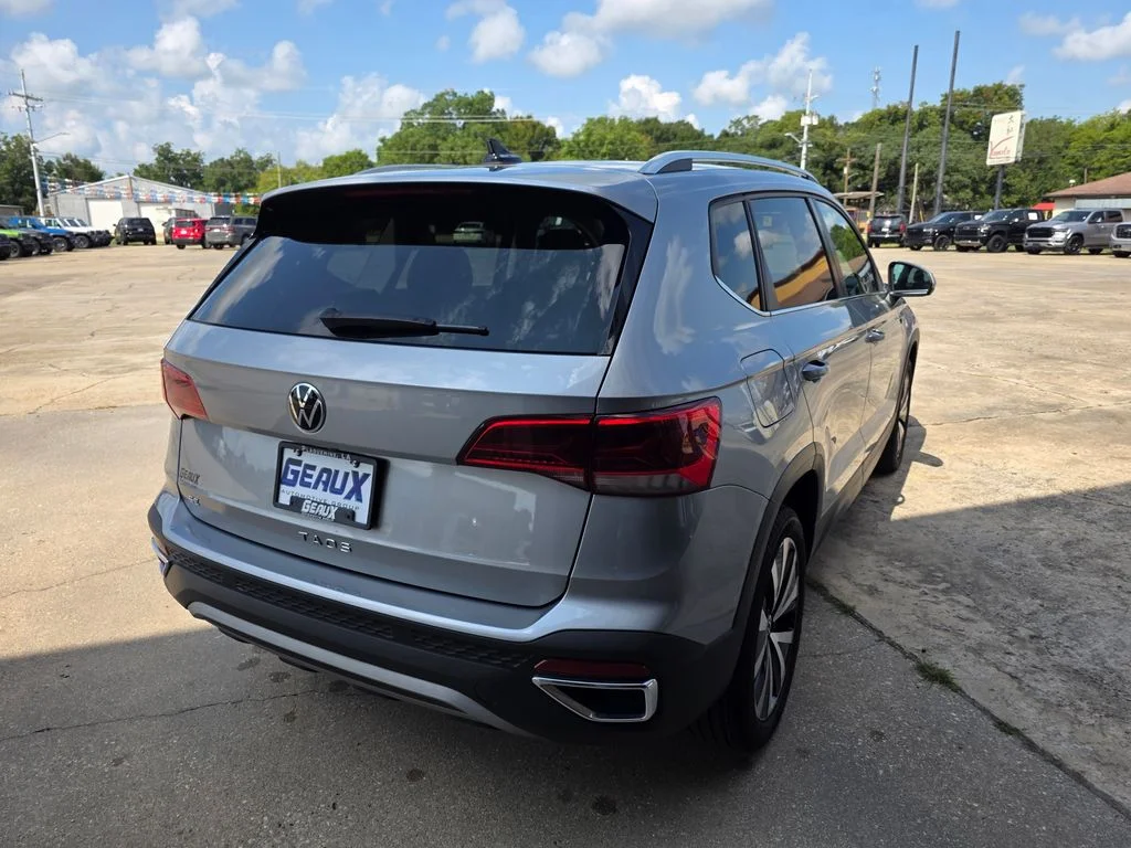 Used 2024 Silver Volkswagen 1.5T SE image 8