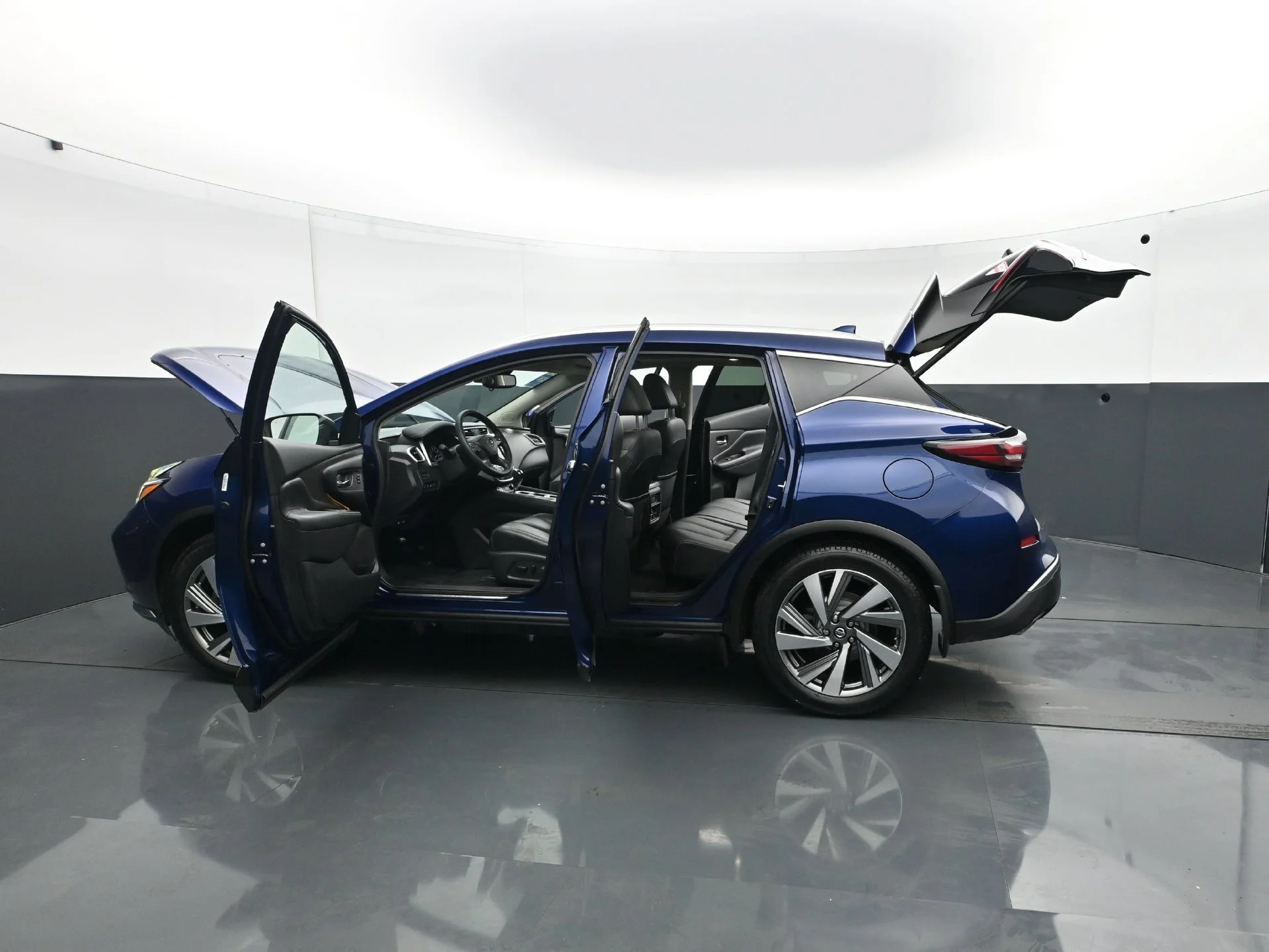 Used 2020 Deep Blue Pearl Nissan SL image 31