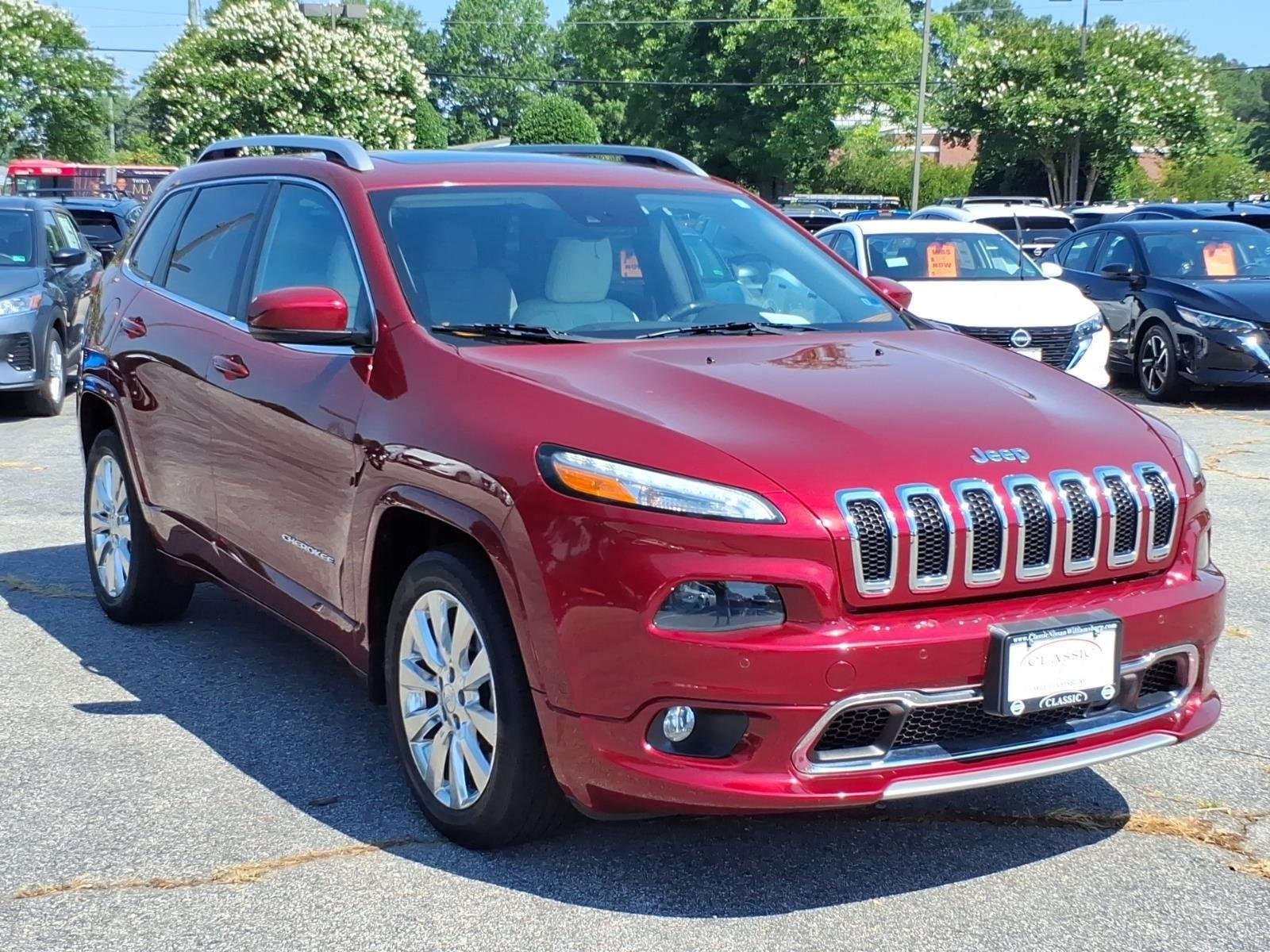 Used 2016 Deep Cherry Red Crystal Pearlcoat Jeep Overland image 5