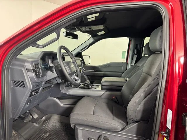New 2026 Ruby Red Metallic Tinted Clearcoat Ford XLT image 7
