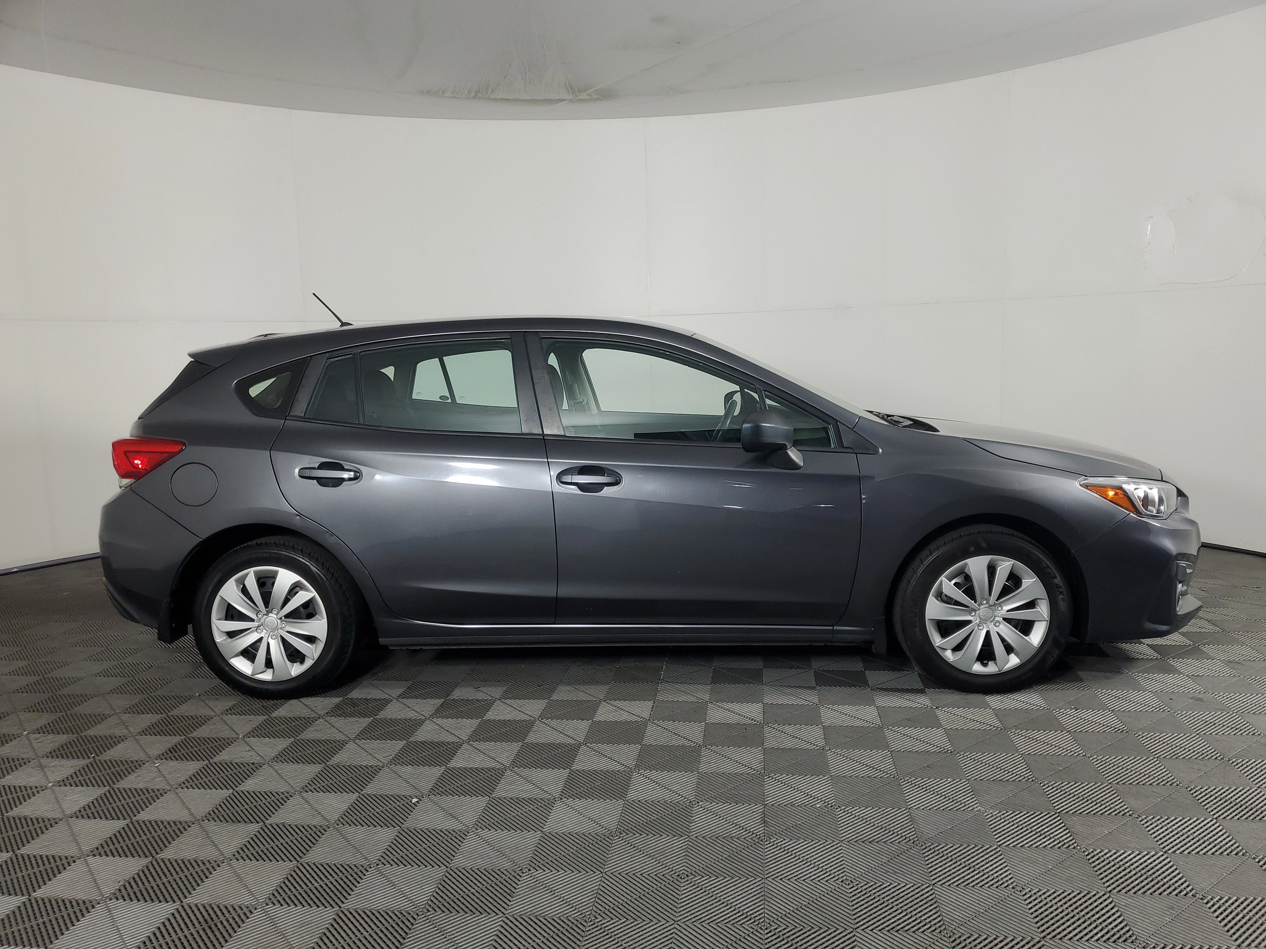 Used 2019 Magnetite Gray Metallic Subaru 2.0i image 3