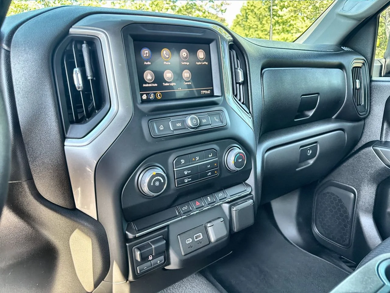 Used 2022 Northsky Blue Metallic Chevrolet Custom image 13