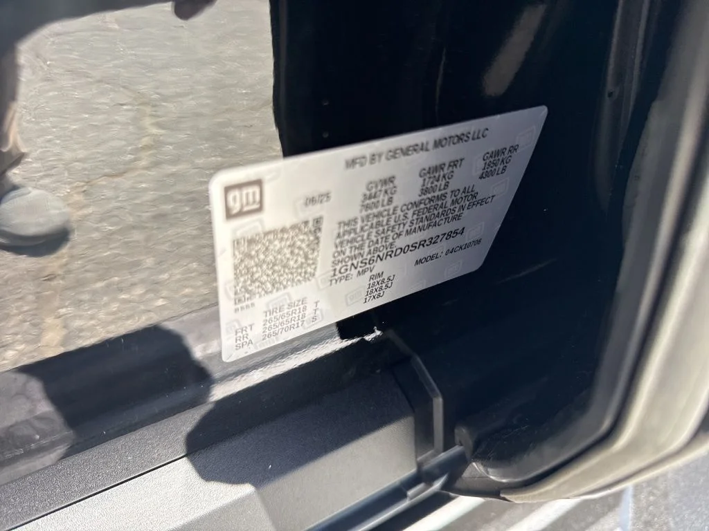 Used 2025 Black Chevrolet LT image 37