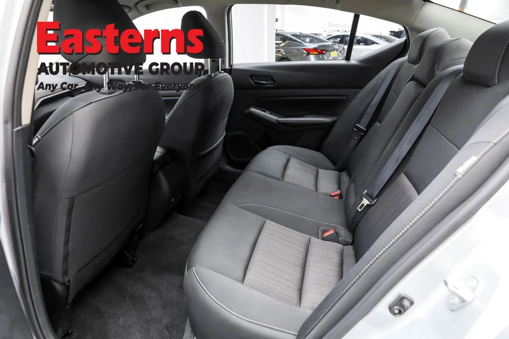 Used 2024 Silver Nissan 2.5 SV image 21