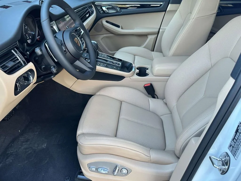 2026 Porsche Macan - Photo 19