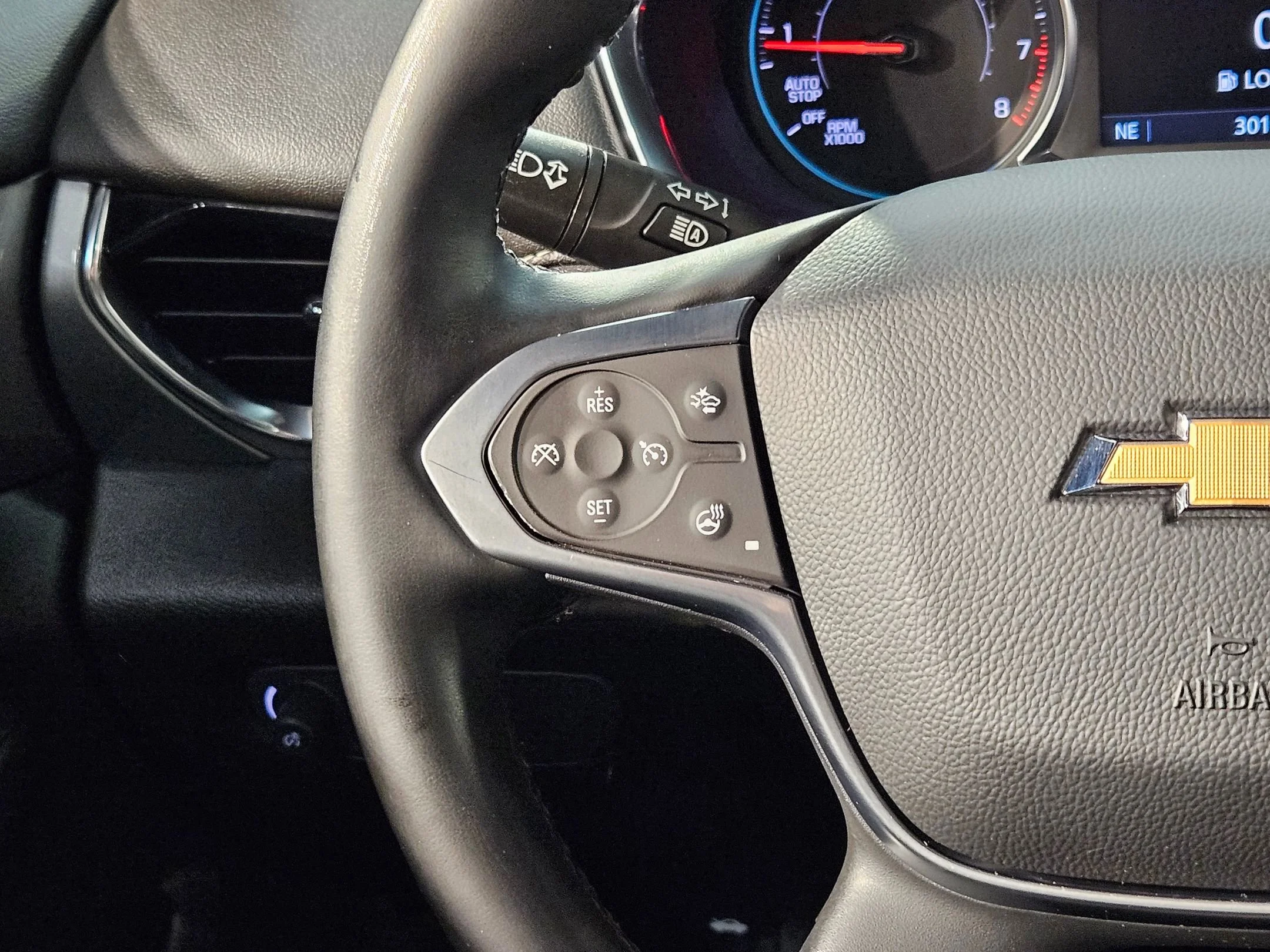 Used 2023 Northsky Blue Metallic Chevrolet LT Leather image 28