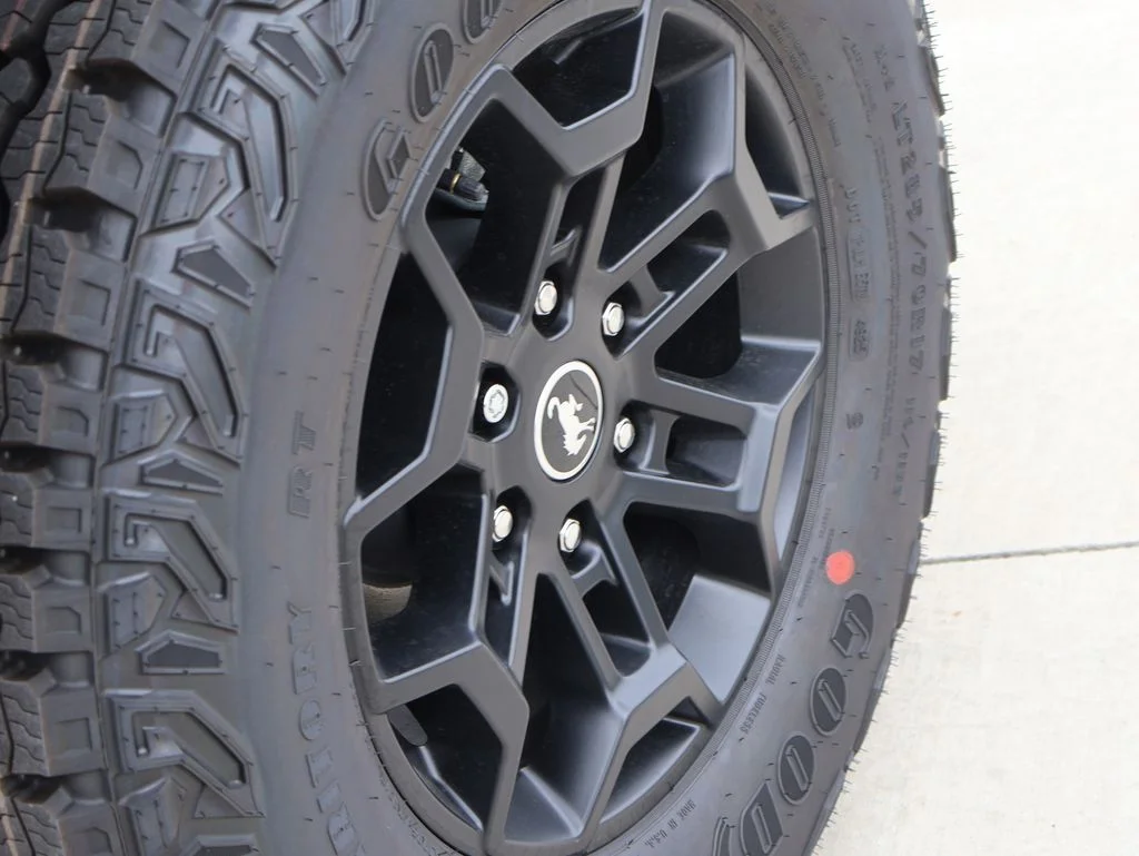 New 2026 Avalanche Gray Ford Badlands® image 39