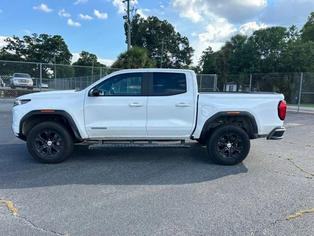 Used 2024 White GMC Elevation image 2