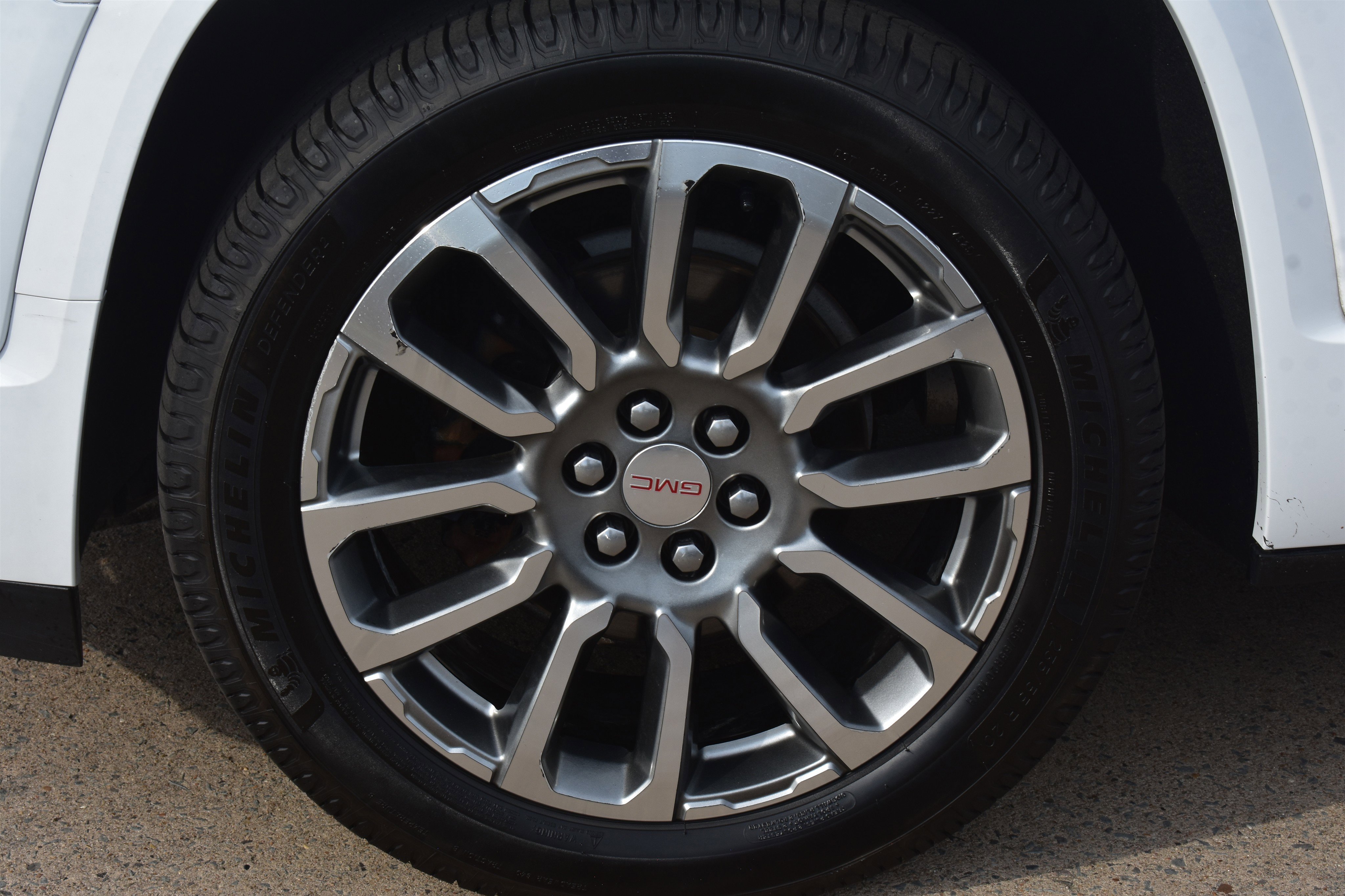 Used 2023 Summit White GMC Denali image 11