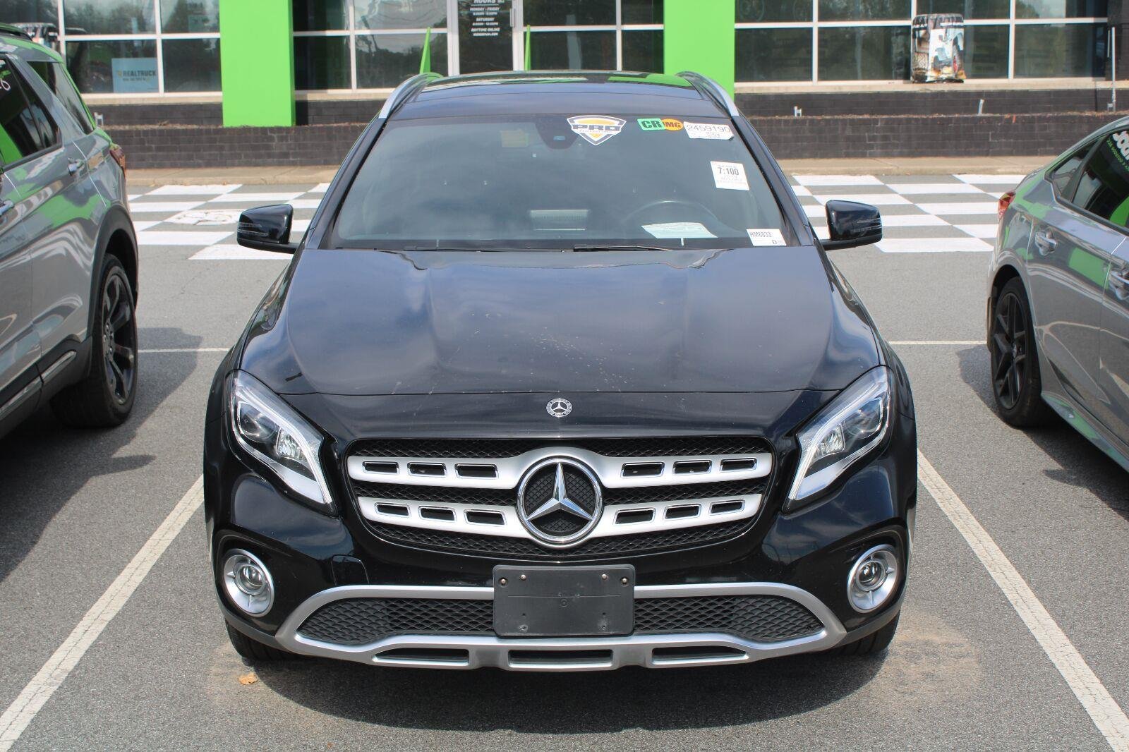 Used 2019 Night Black Mercedes-Benz GLA 250 image 2