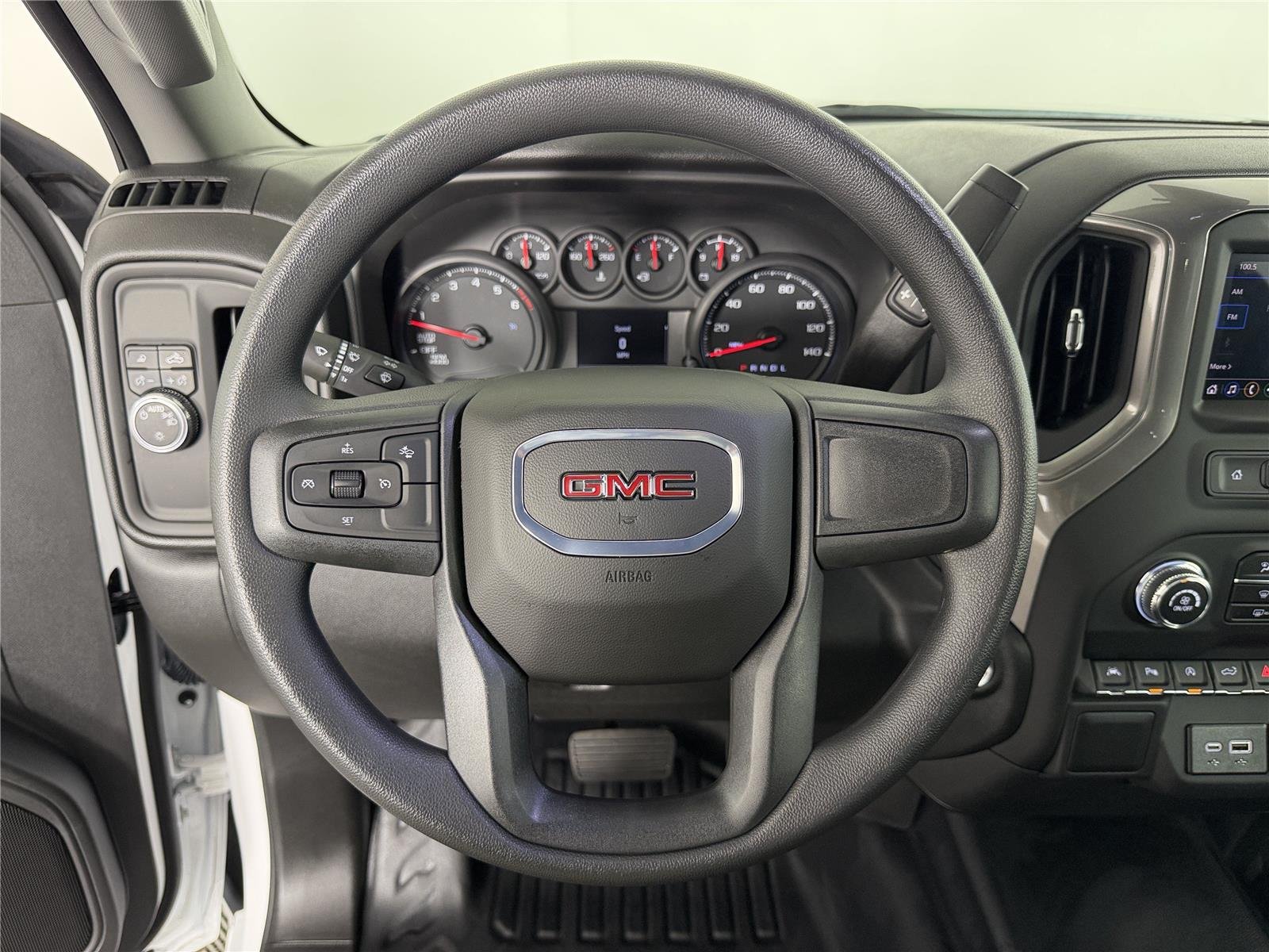 New 2026 Summit White GMC Pro image 21