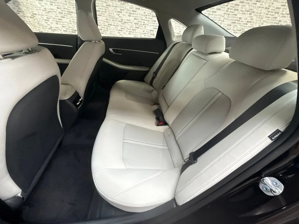 New 2026 Abyss Black Hyundai SEL image 13