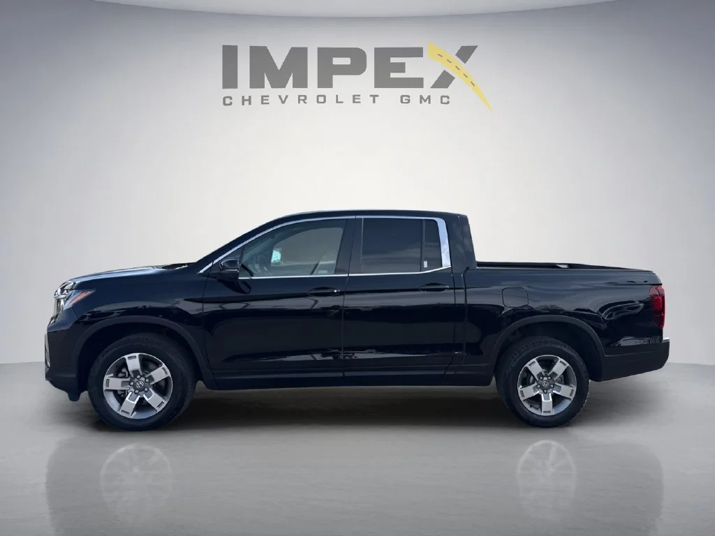 Used 2025 Black Honda RTL image 2