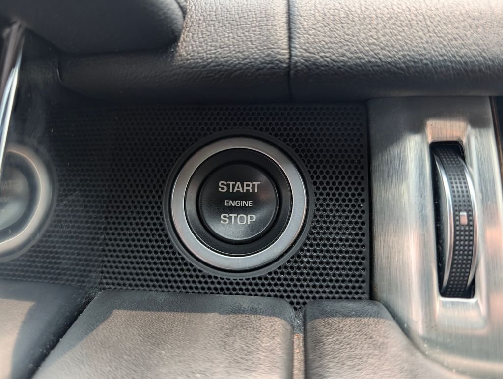 Used 2016 Gray Land Rover 5.0L V8 Supercharged image 6