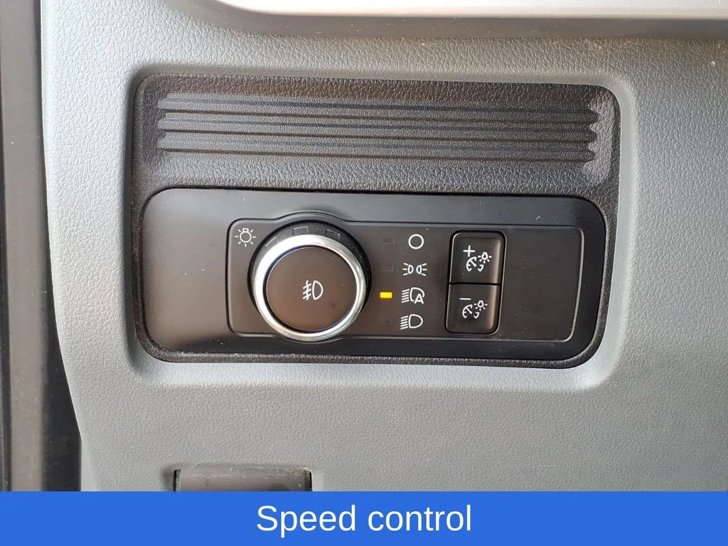 Used 2023 White Ford XL image 18