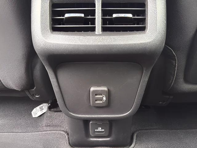 Used 2023 Silver GMC SLE image 17