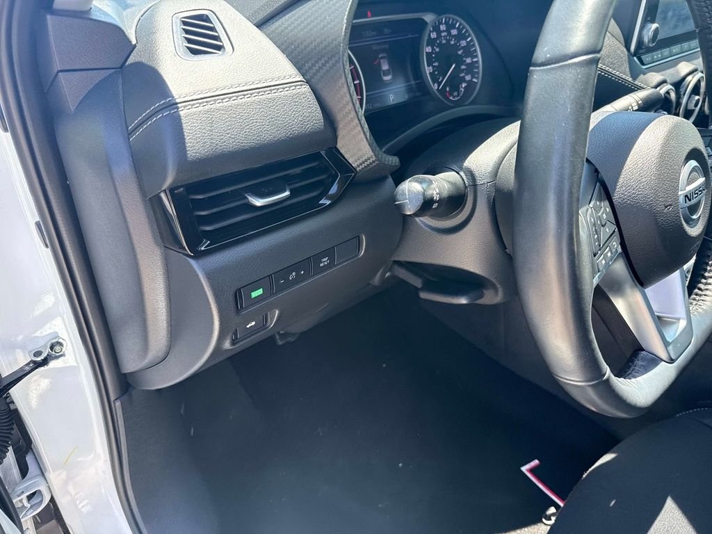 Used 2023 White Nissan SV image 20