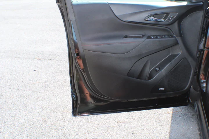 Used 2022 MOSAIC BLACK METALLIC Chevrolet RS image 6