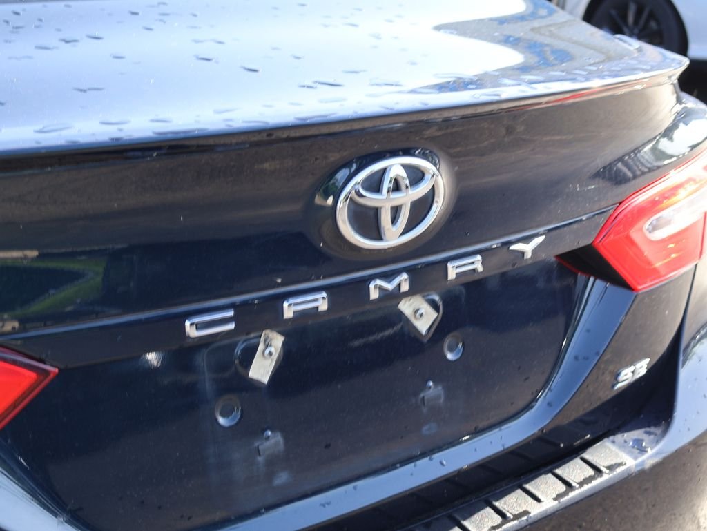 Used 2020 Blue Toyota SE image 8