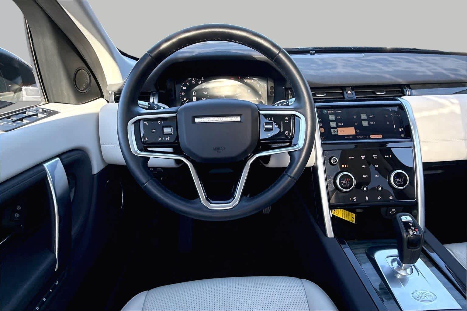 Used 2022 Fuji White Land Rover SE image 6