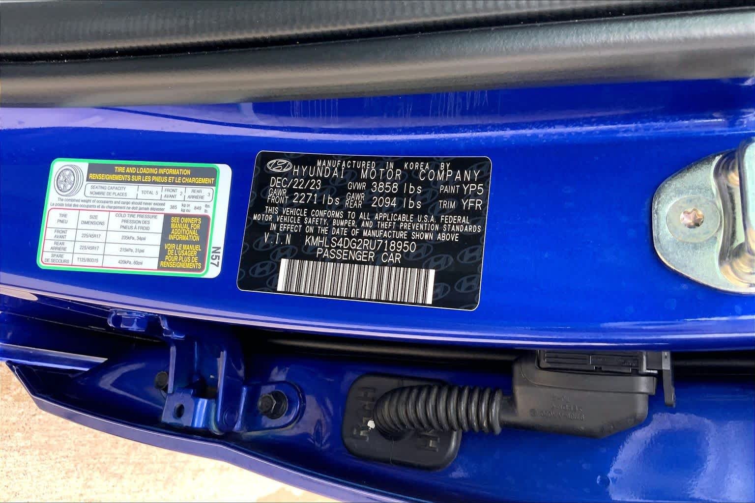 Used 2024 Intense Blue Hyundai SEL image 36