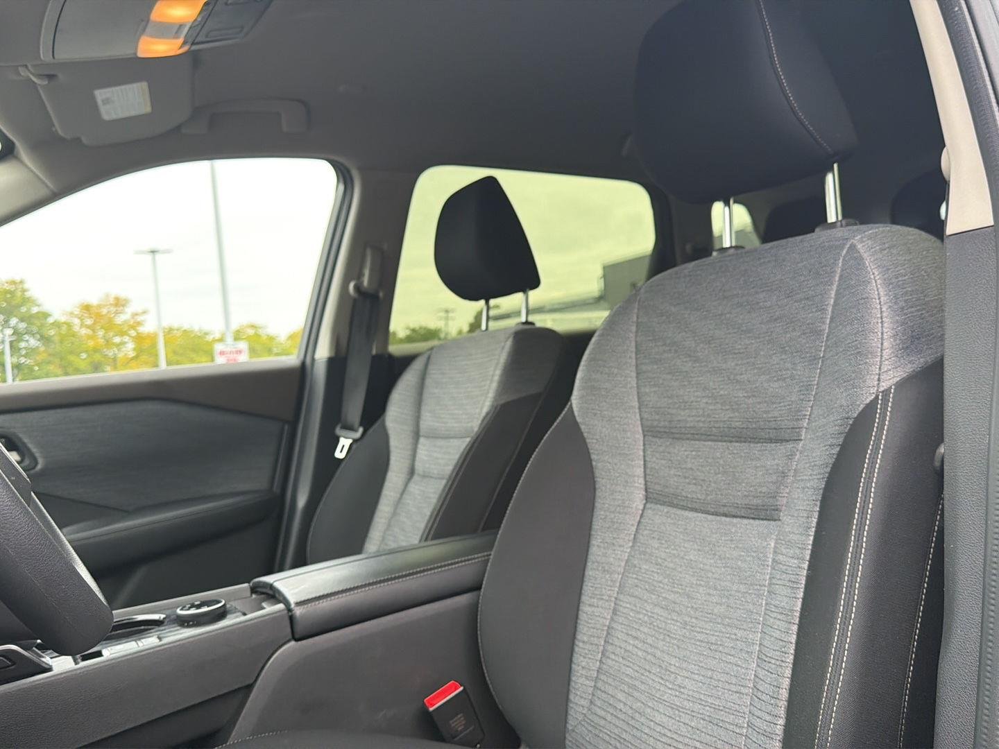 Used 2023 Gun Metallic Nissan SV image 10