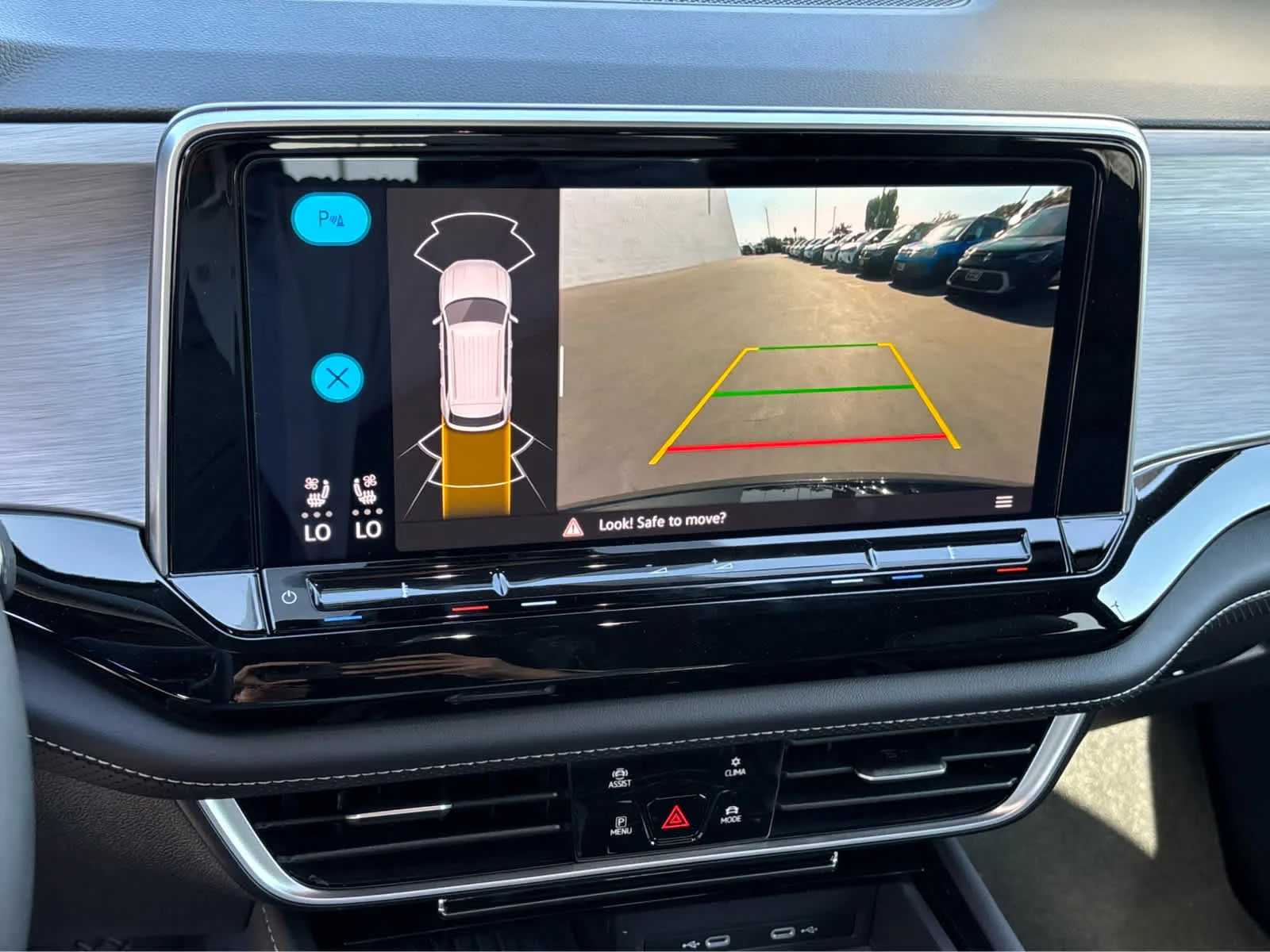 New 2026 DEEP BLACK Volkswagen 2.0T SE w/Technology image 16