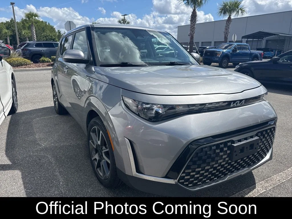 2024 Kia Soul 2.0L EX 6 IVT's photo