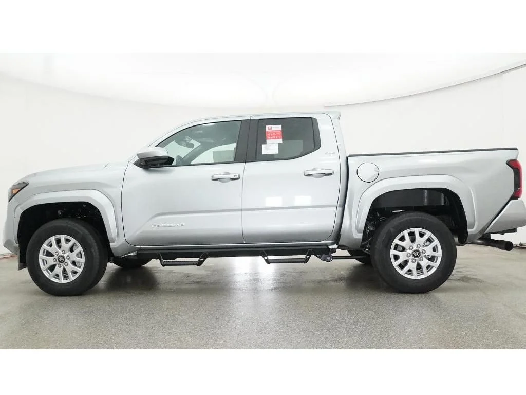 New 2026 Celestial Silver Metallic Toyota SR5 image 41