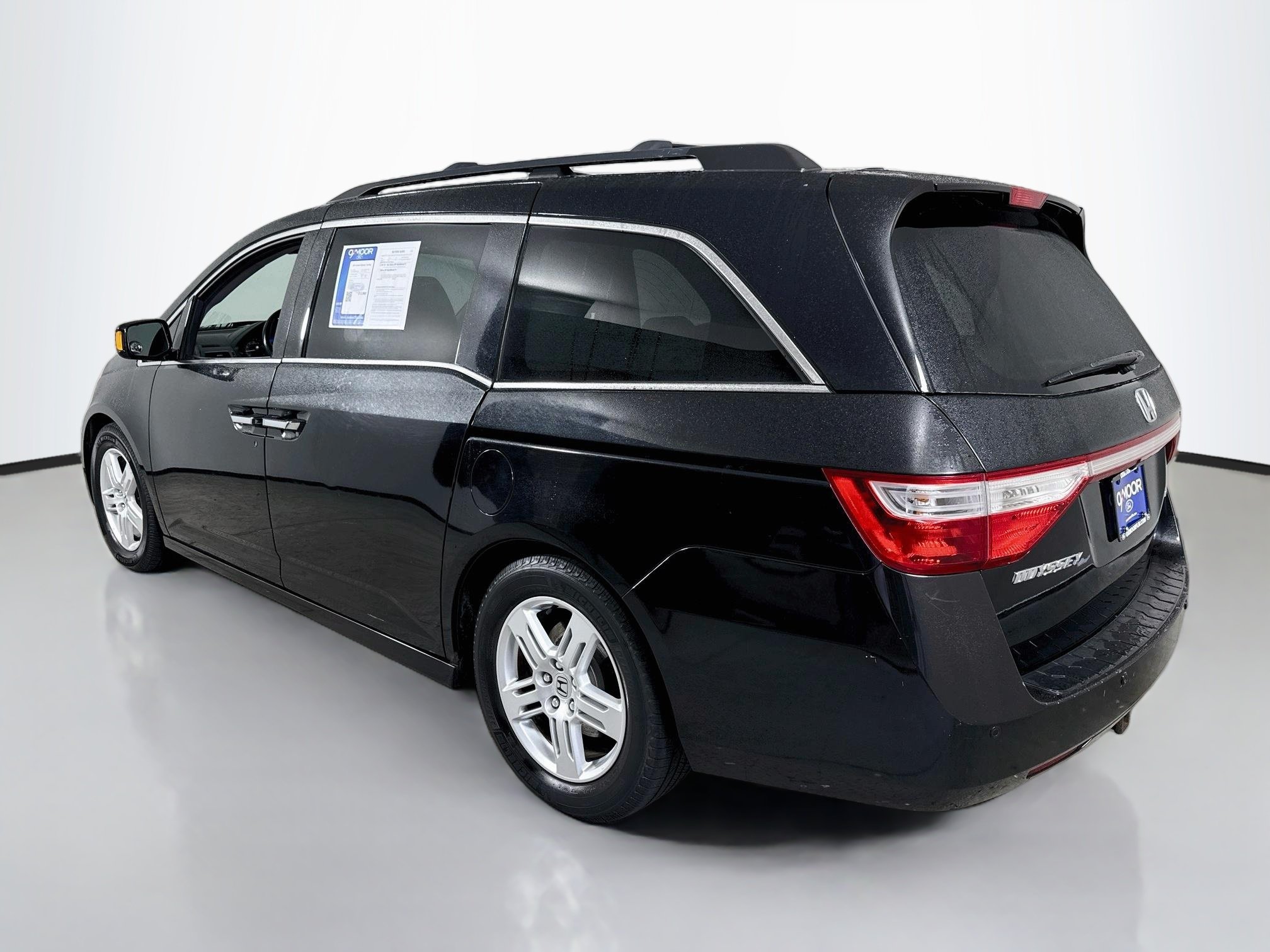 Used 2013 Crystal Black Pearl Honda Touring image 5