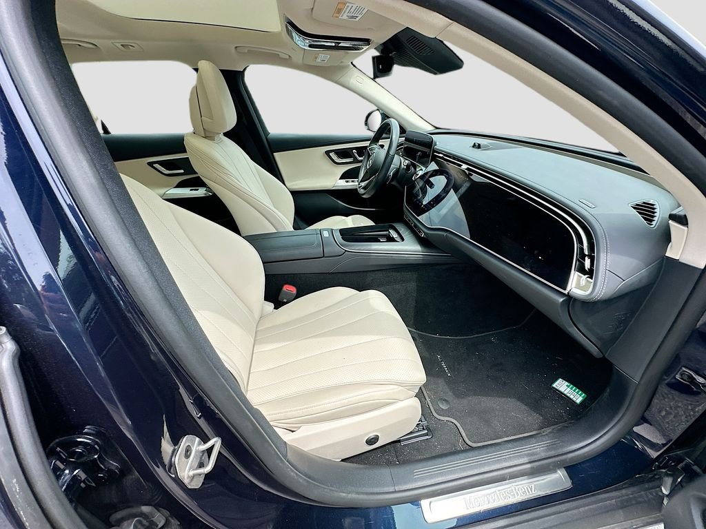 Certified Used 2025  Mercedes-Benz E 450 image 30