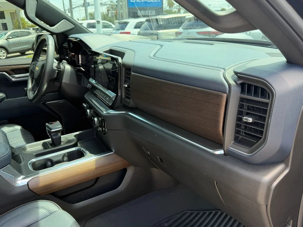 Used 2024 Black Chevrolet High Country image 18