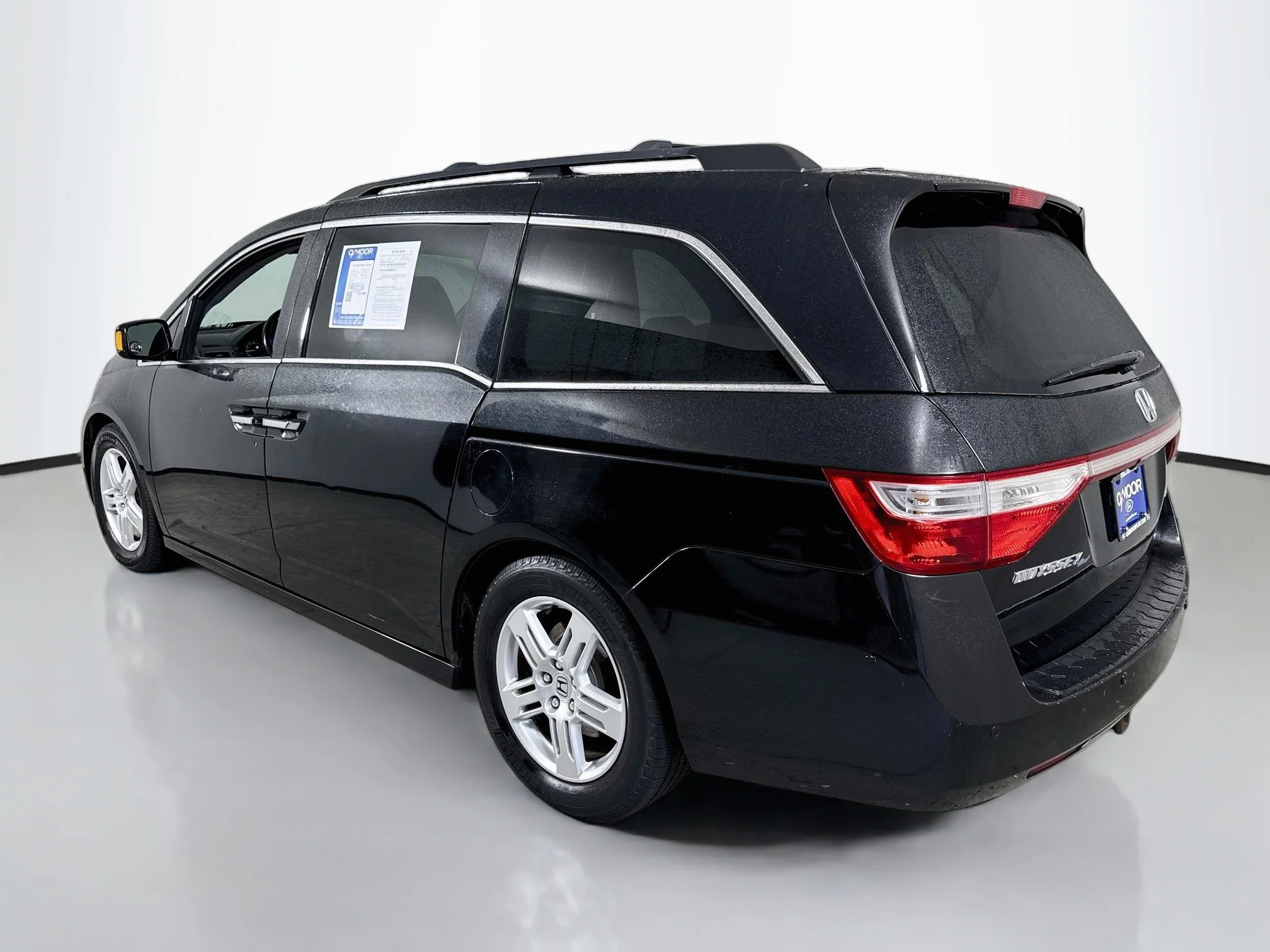 Used 2013 Crystal Black Pearl Honda Touring image 5