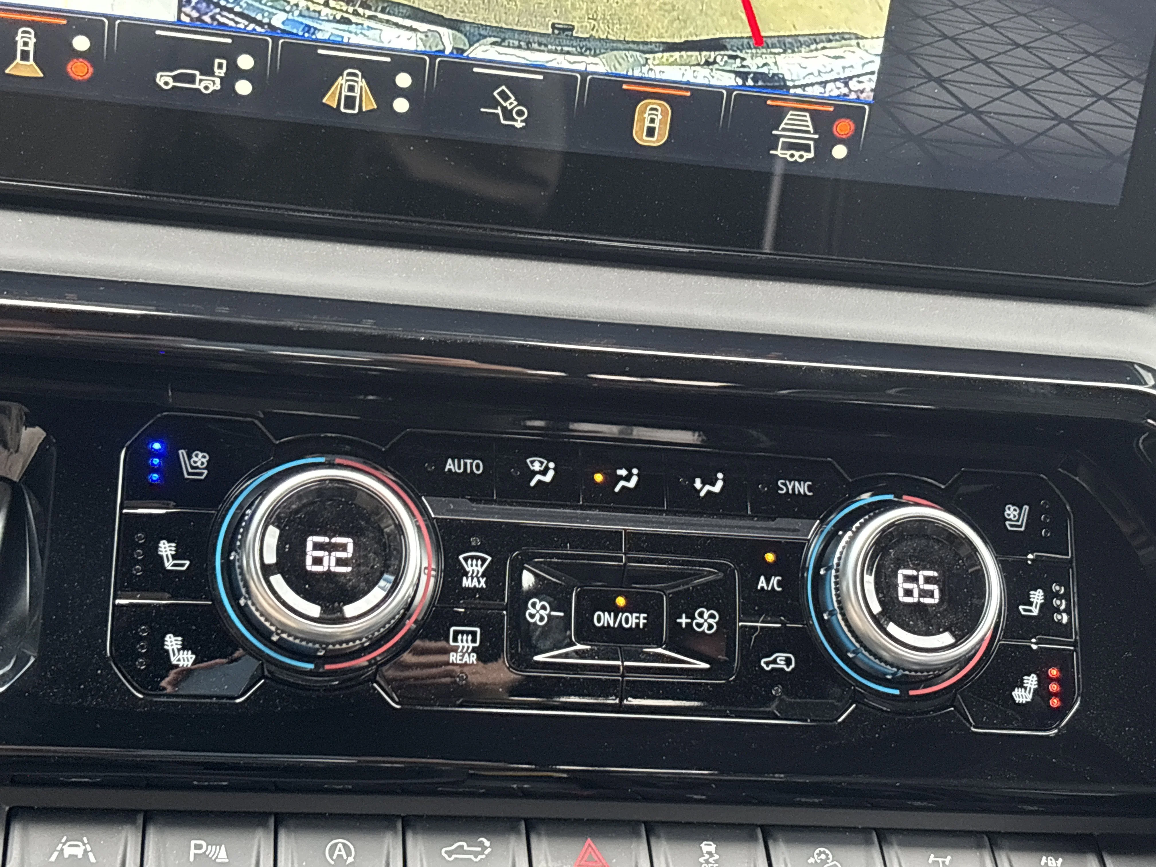 2026 GMC Sierra 1500 AT4X - Photo 42