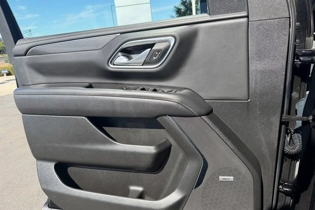 Used 2022 ONYX BLACK GMC AT4 image 14
