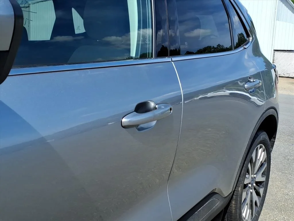 Used 2021 Silver Ford Titanium image 10