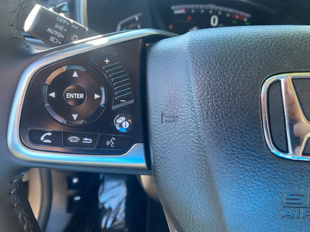 Used 2018  Honda Touring image 17