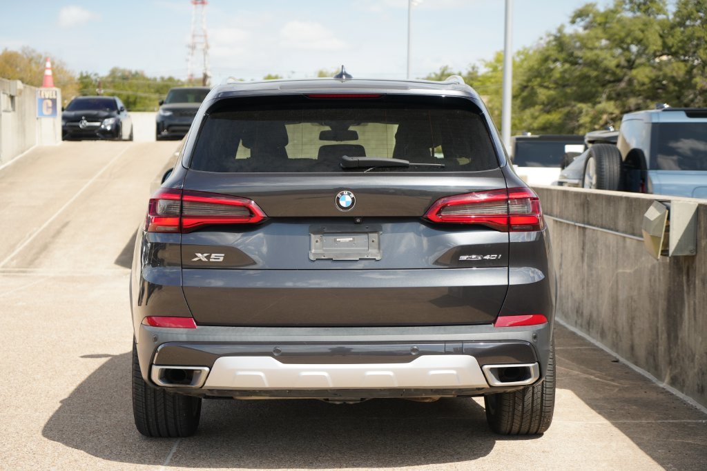 Used 2020 Dark Graphite BMW sDrive40i image 8