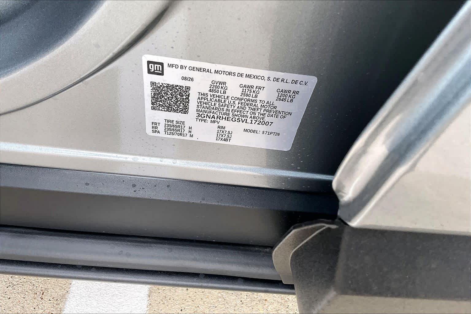 2027 Chevrolet Equinox LT - Photo 21