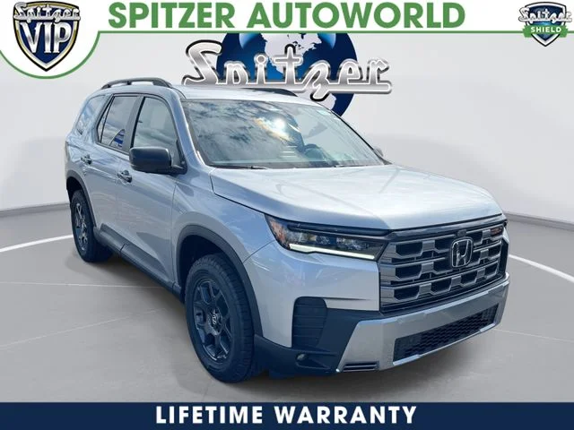 2026 Honda Pilot TrailSport AWD's photo