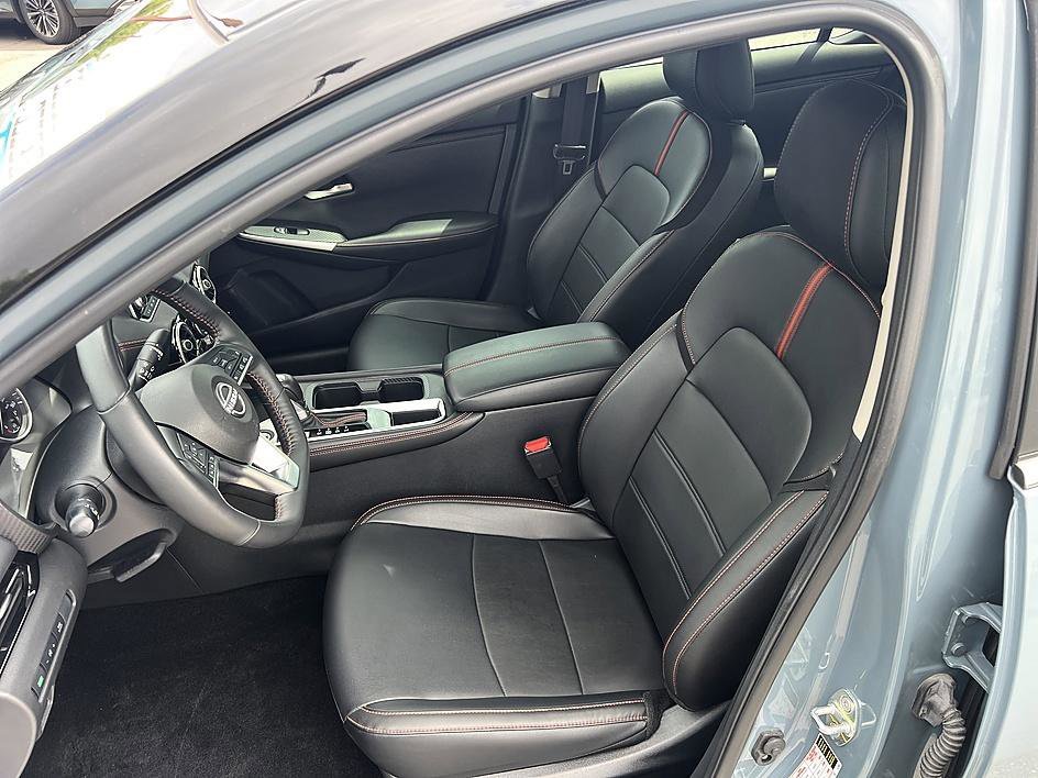 Used 2024 Atlantic Gray Metallic/Super Black Nissan SR image 13