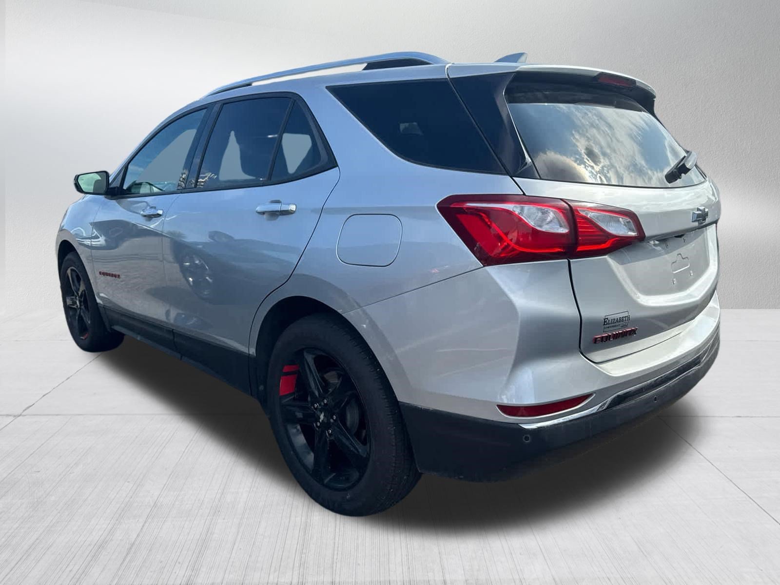 Used 2021 SILVER ICE METALLIC Chevrolet Premier image 4
