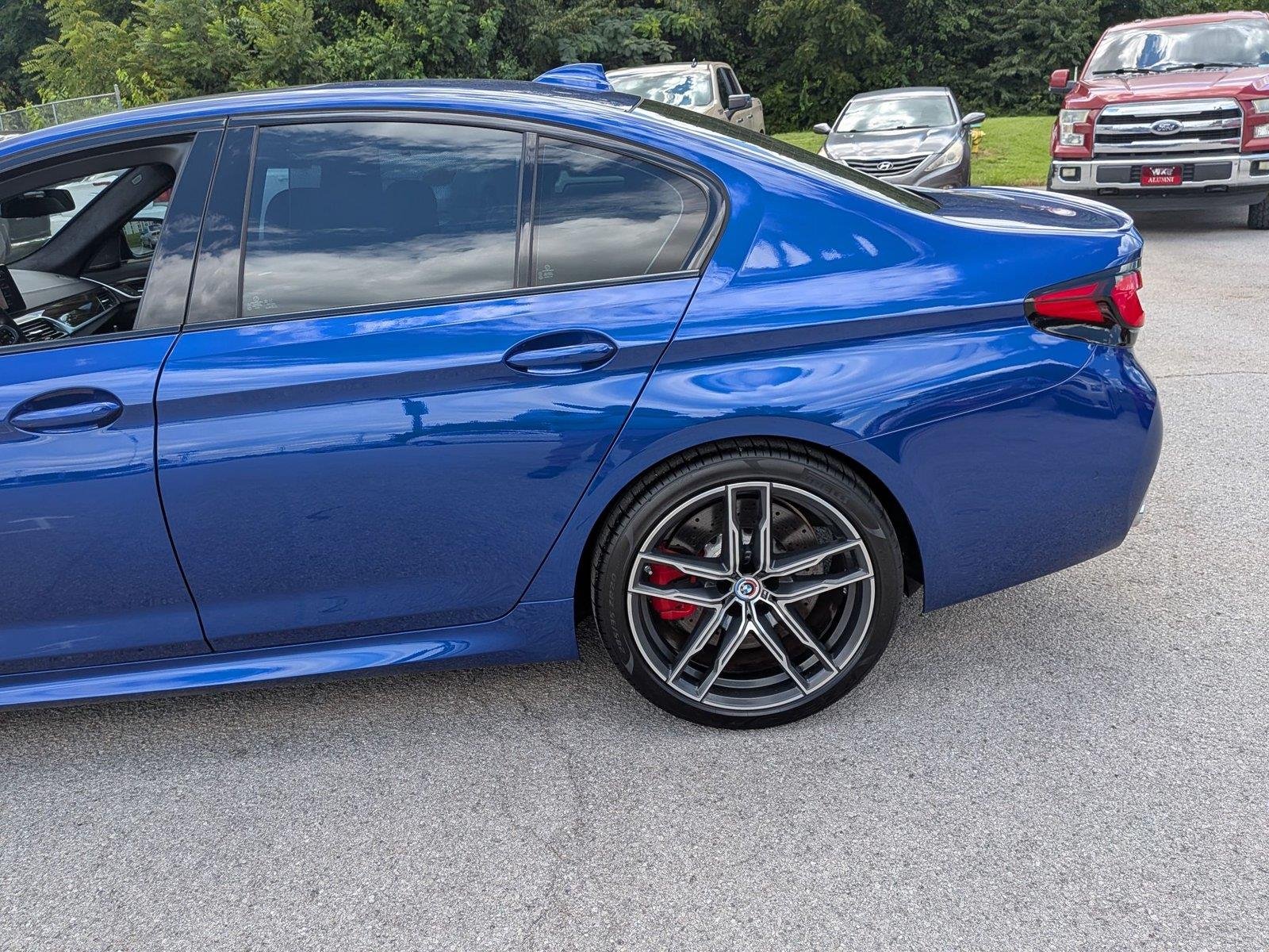 Used 2023 Marina Bay Blue Metallic BMW  image 11