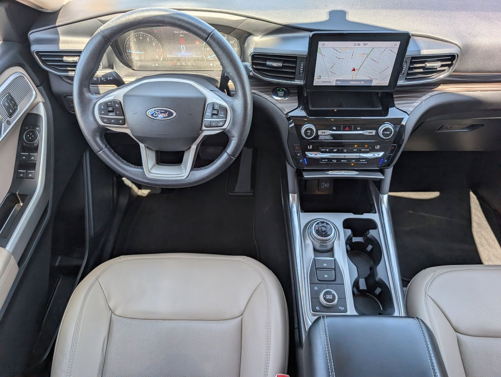 Used 2021 White Metallic Ford Limited image 6